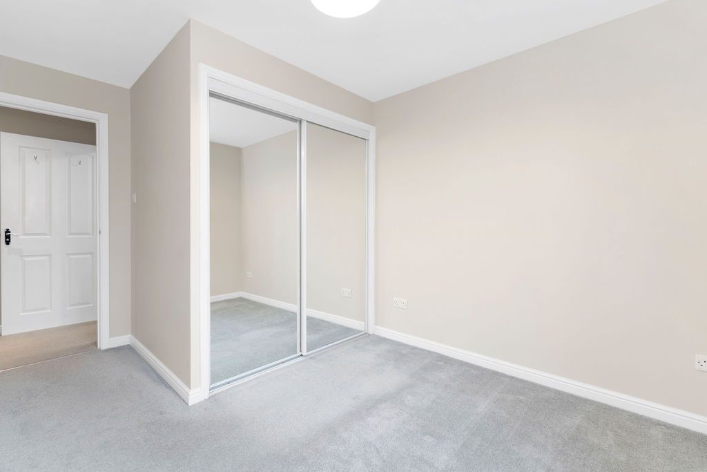 Additional image 7 of 2 bed flat to rentQueens Crescent, Livingston, West Lothian EH54