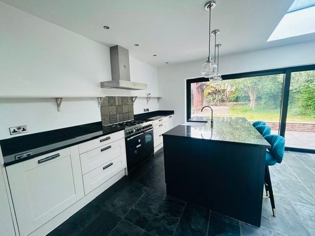Additional image 2 of 4 bed semi-detached house to rentArlington Road, Porthcawl CF36