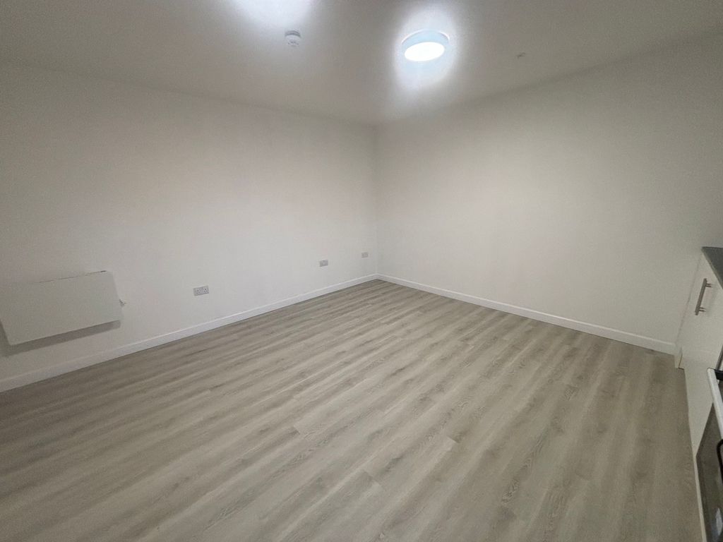 Additional image 2 of 1 bed property to rent9 Nolton Street, Bridgend CF31