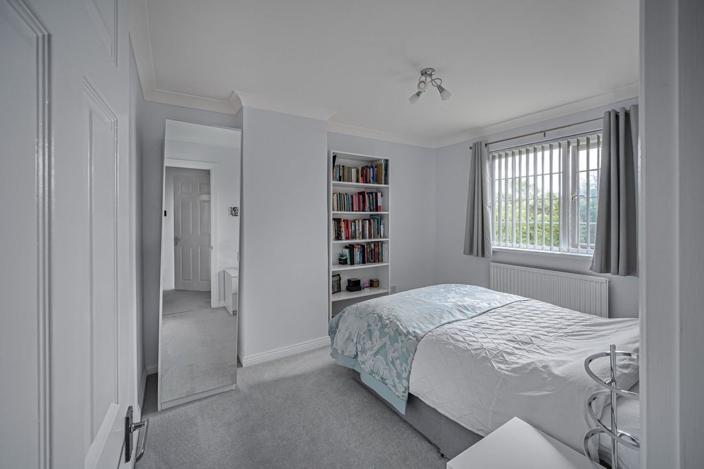 Additional image 12 of 2 bed flat for saleParkfields Road, Bridgend CF31