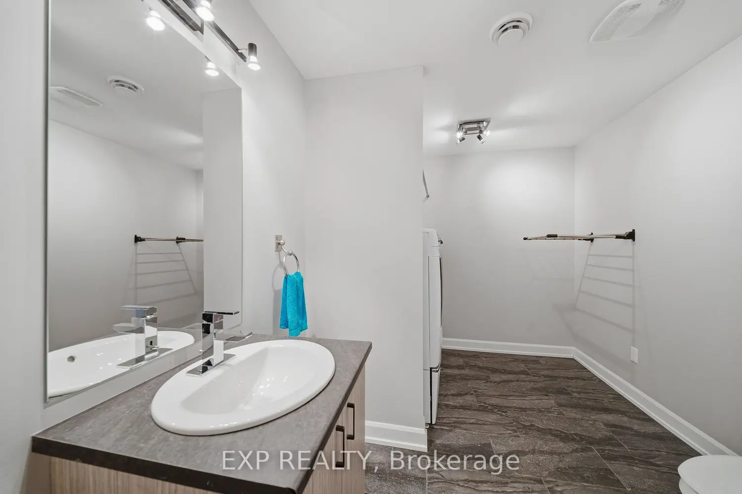 Additional image 12 of 511 Francois Street