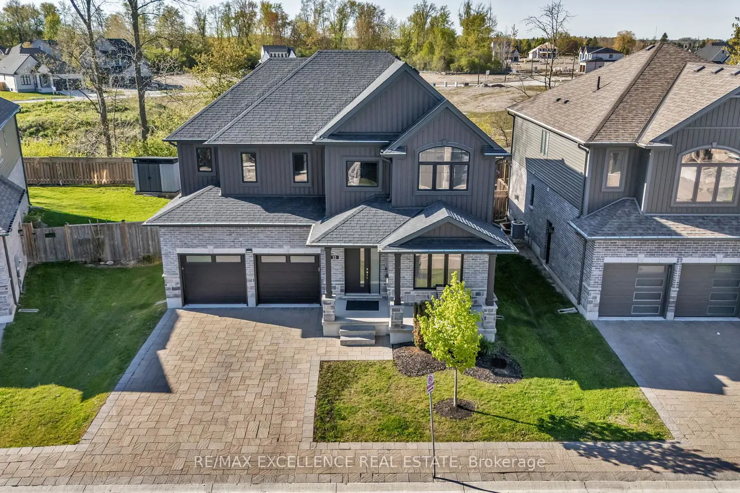 1061 Eagletrace Drive 33