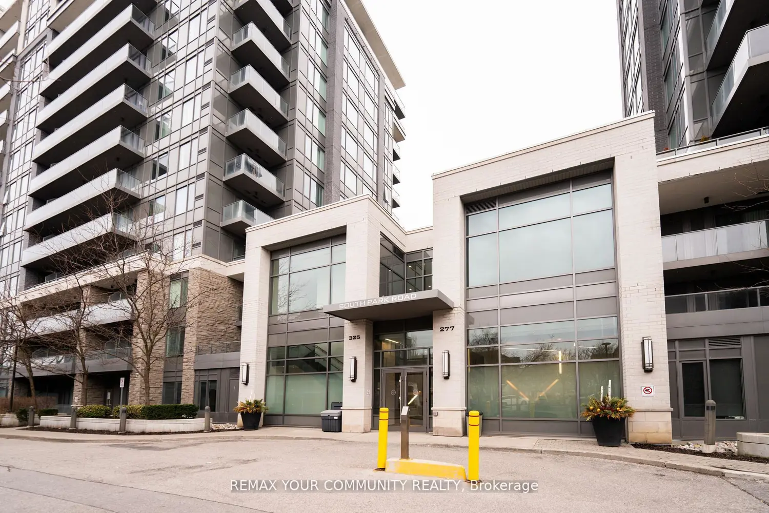 325 South Park Road 520