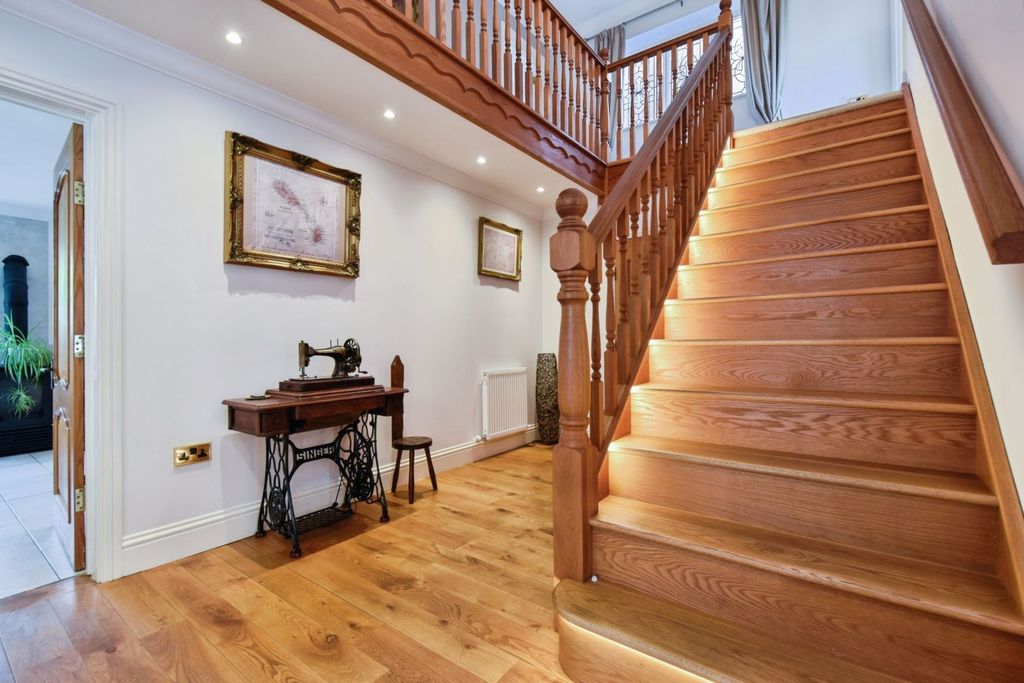 Additional image 3 of 5 bed detached house for salePrimrose Lane, Ebbw Vale NP23
