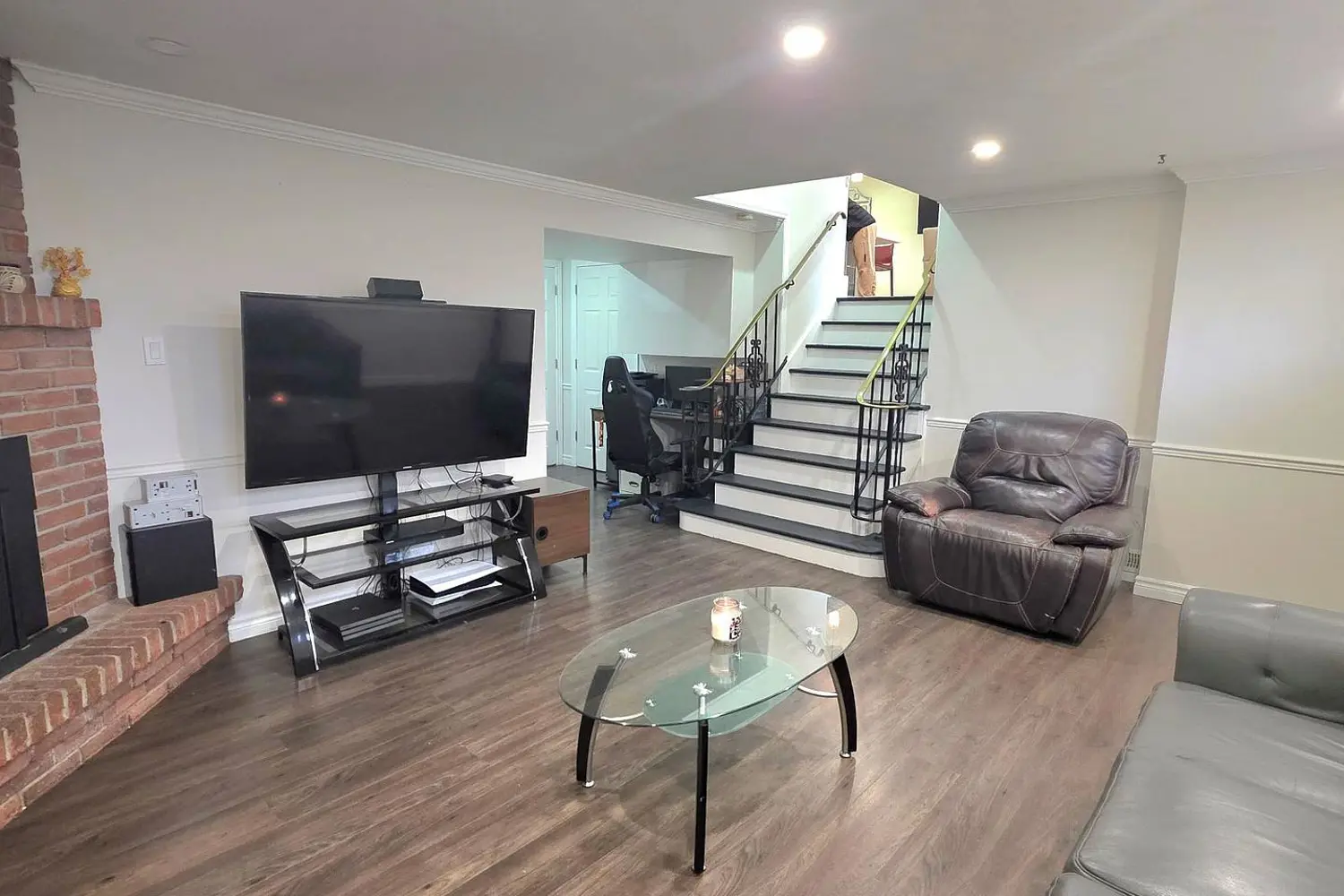 Additional image 13 of 130 Champlain Crescent
