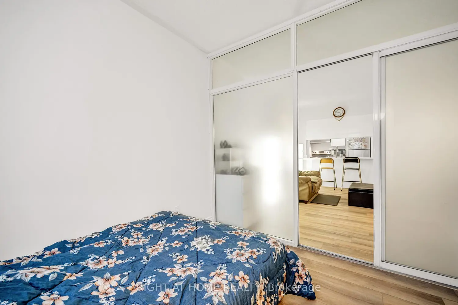 Additional image 17 of 7398 Yonge Street 107A