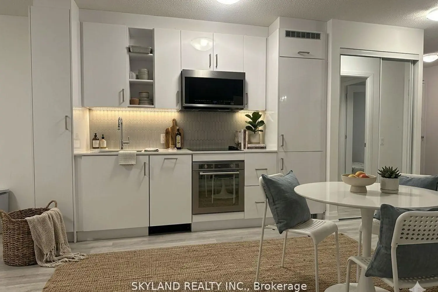 Additional image 3 of 251 Manitoba Street 205