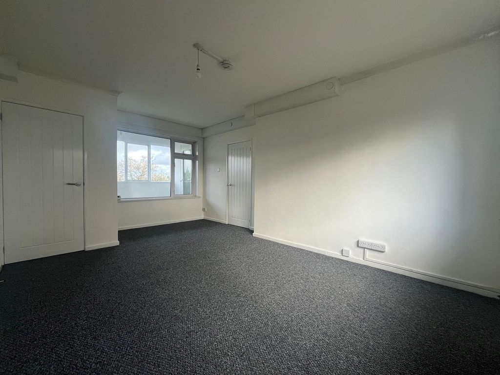 Additional image 3 of 2 bed flat to rentSickert Close, Newport NP19