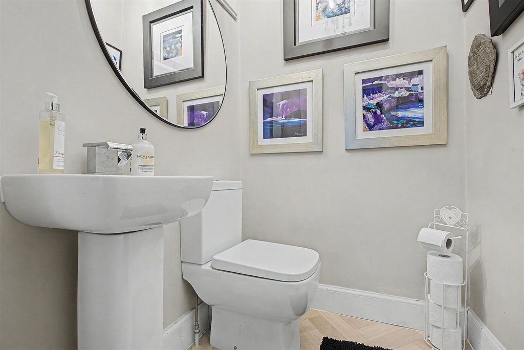 Additional image 10 of 2 bed flat for saleDenholm Street, Greenock PA16