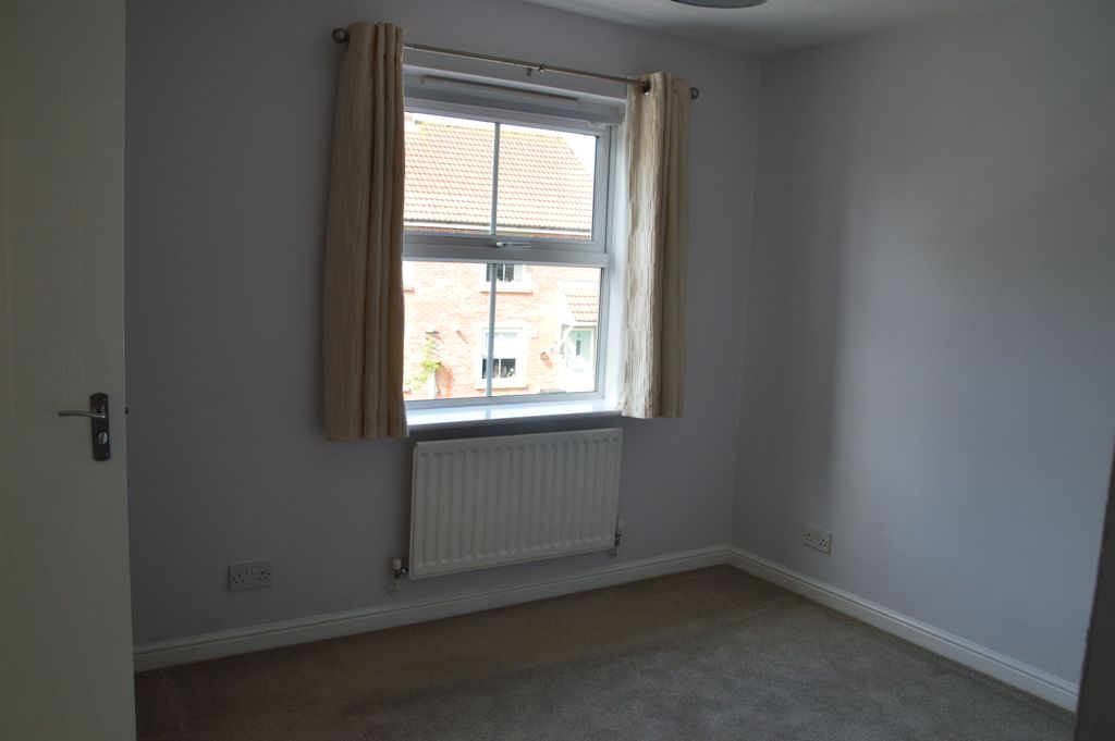 Additional image 7 of 3 bed terraced house to rentCedern Avenue, Elborough, Weston-Super-Mare BS24