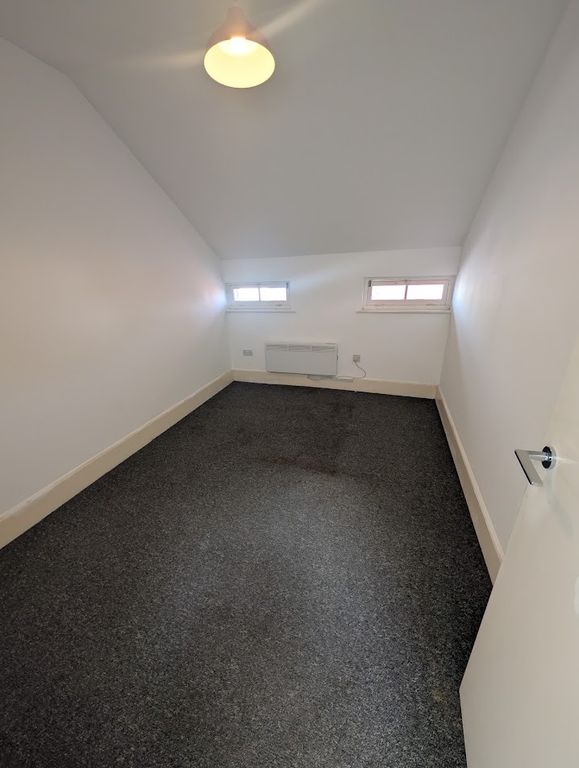 Additional image 5 of 2 bed flat to rentDock View Road, Barry CF63