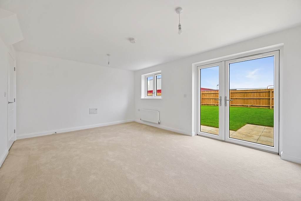 Additional image 4 of 4 bed detached house to rent21 Redwinter, Bedford MK45