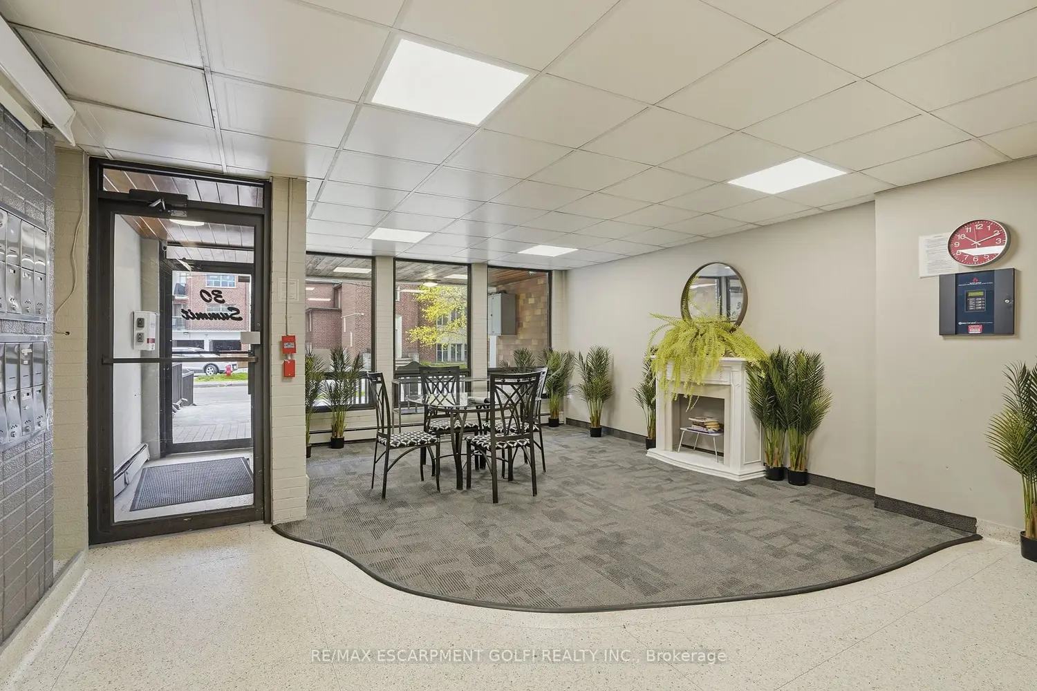 Additional image 3 of 30 Summit Avenue 303