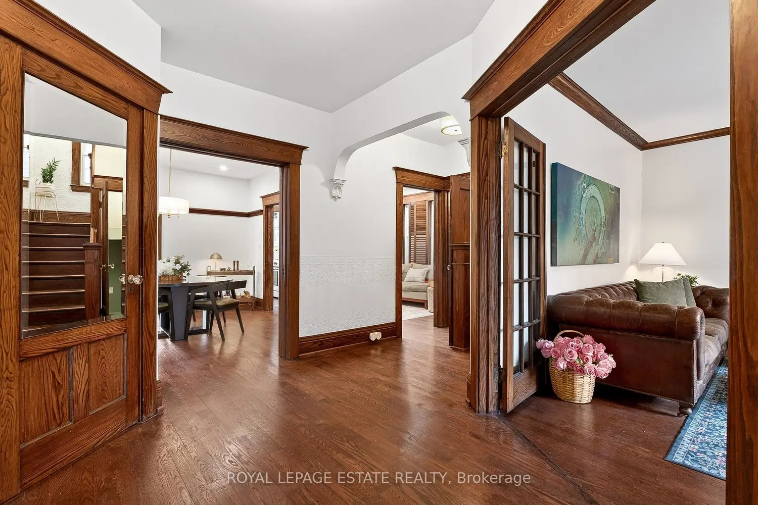 289 Beech Avenue photo 5