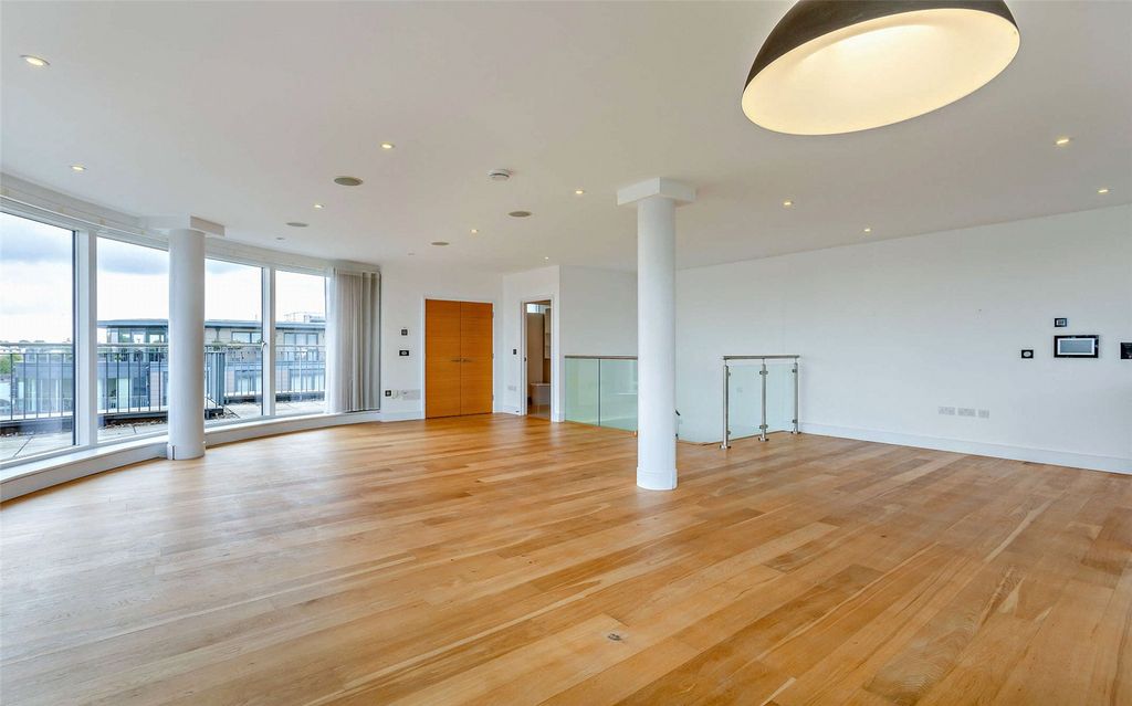 Additional image 7 of 3 bed flat to rentMarlowe House, Kingsley Walk, Cambridge CB5