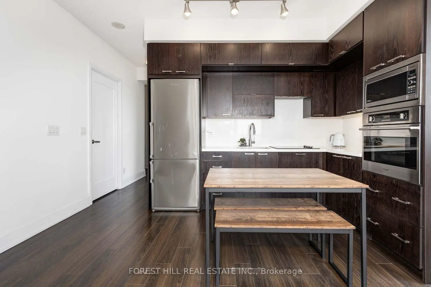 120 Harrison Garden Boulevard 1306 photo 3