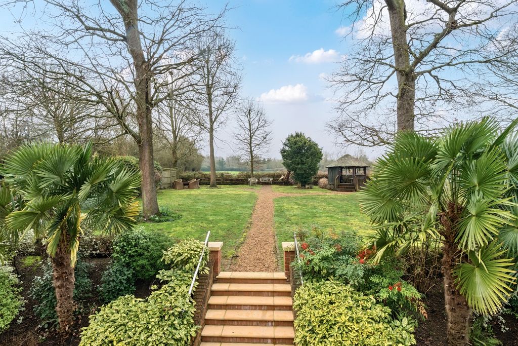 Additional image 8 of 5 bed detached house to rentPelling Hill, Old Windsor, Windsor SL4
