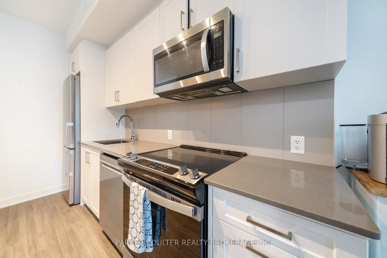Additional image 5 of 681 Yonge Street 114