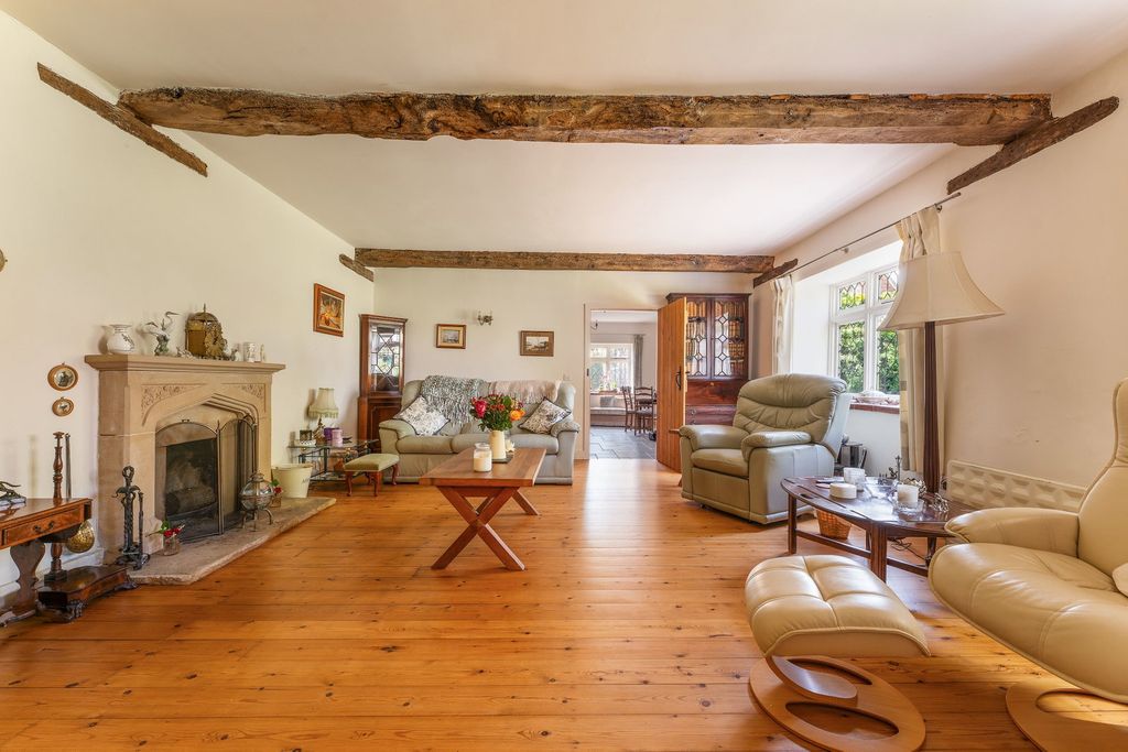 Additional image 3 of 4 bed detached house to rentStock Lane, Landford, Salisbury SP5