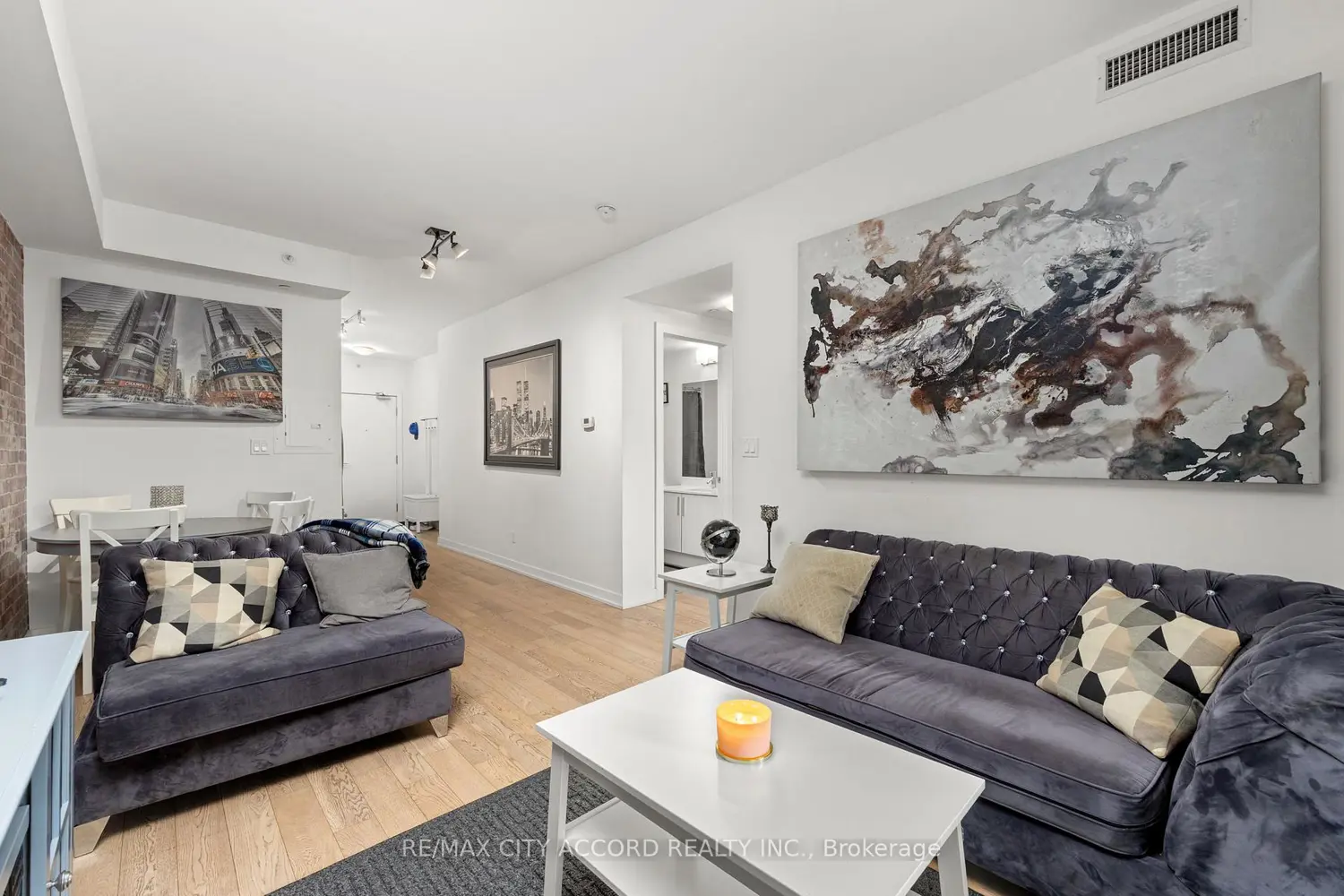 Additional image 4 of 20 Bruyeres Mews 311