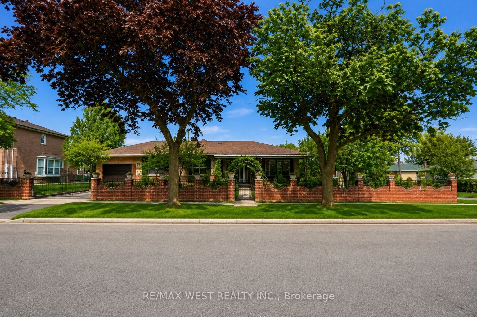 119 Benjamin Boulevard, Toronto, ON, M1K 3P4