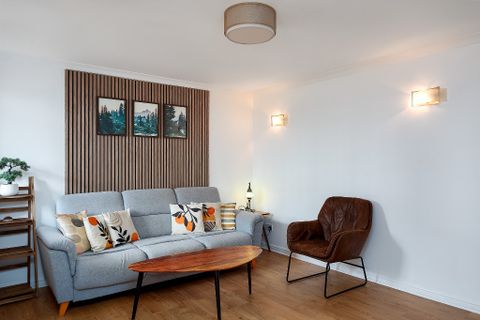 Ocean Drive, The Shore, Edinburgh EH6