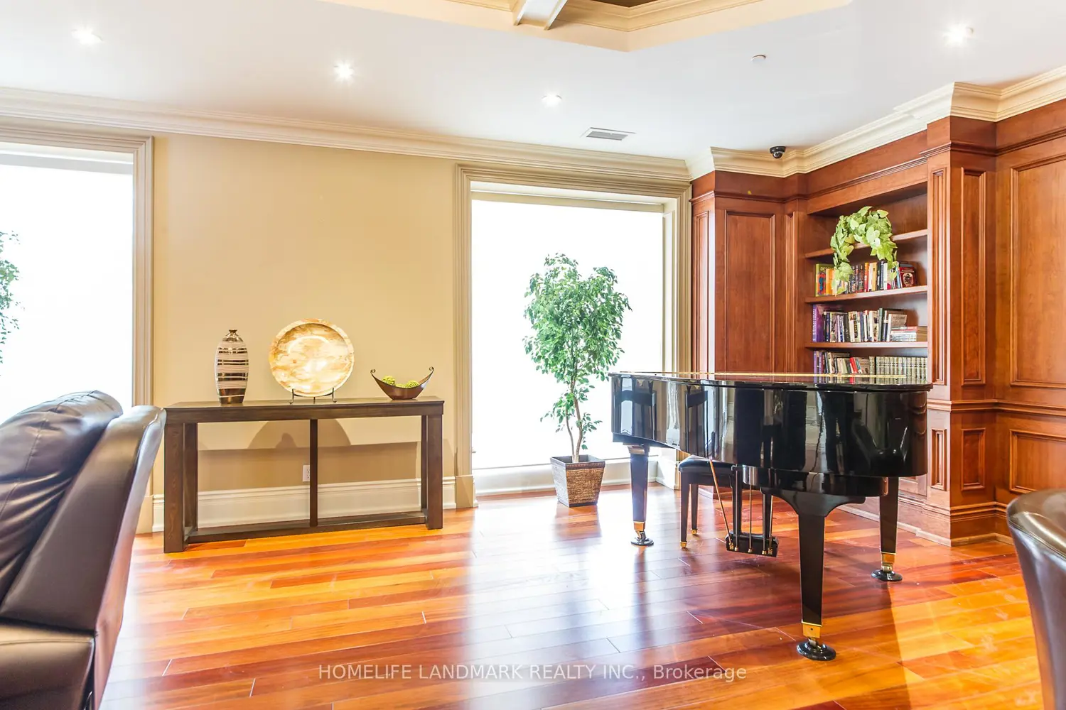 Additional image 15 of 223 Erb Street 302