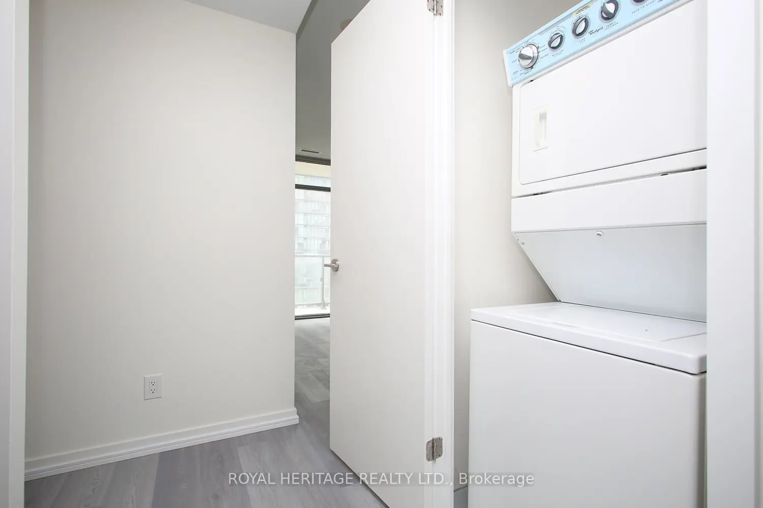 Additional image 8 of 105 Queensway Avenue 1216