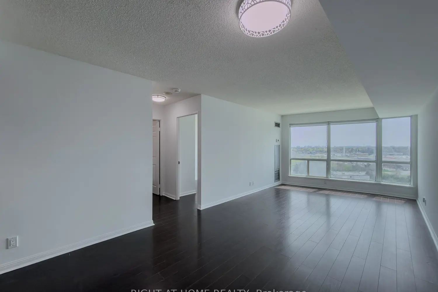 8 Lee Centre Drive 1008 photo 2