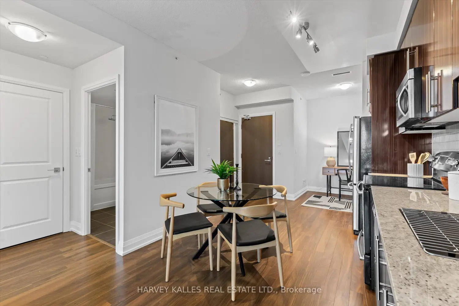 Additional image 6 of 7171 Yonge Street 709