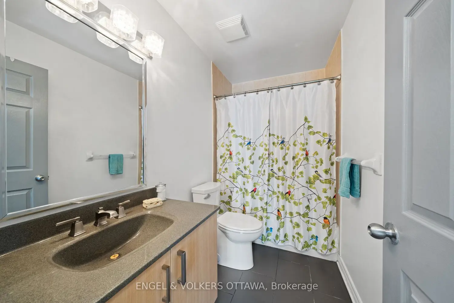Additional image 11 of 221 Monterey Drive