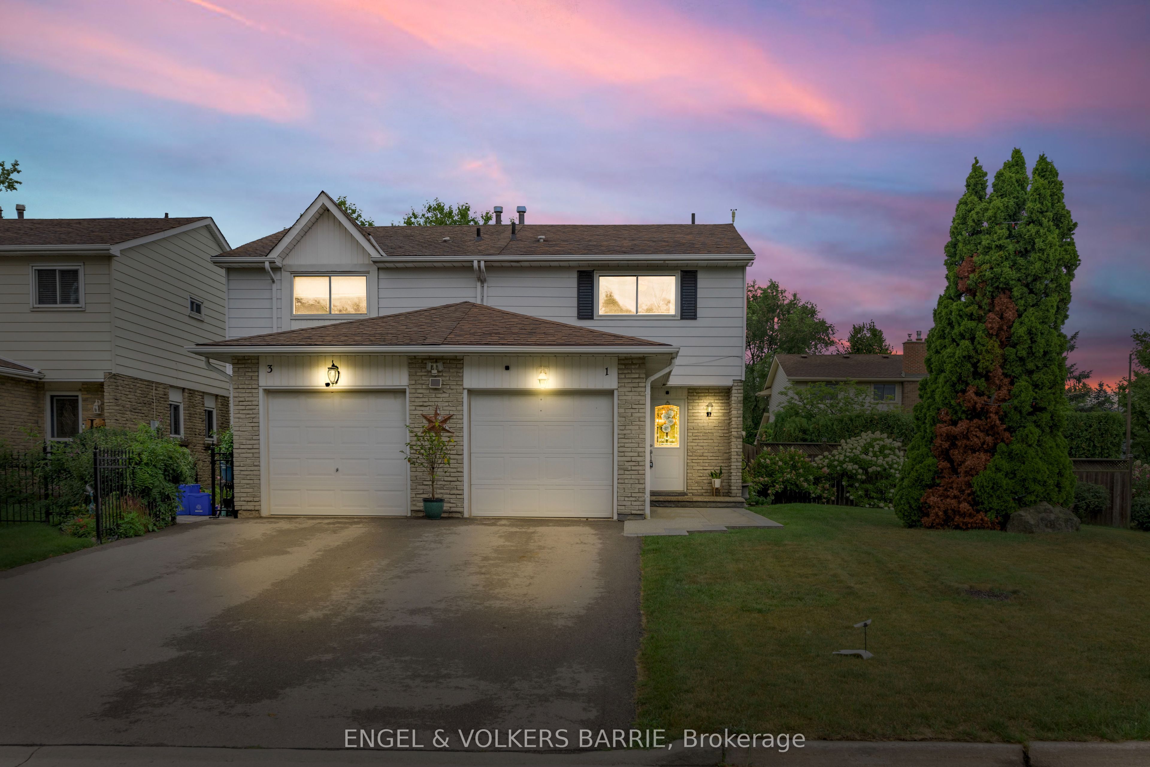 1 Aspen Court, Hamilton, ON, L8B 0A7