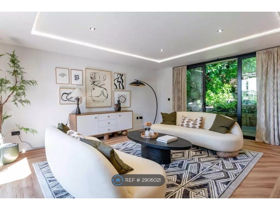 Additional image 7 of 5 bed detached house to rentPark Homer Drive, Wimborne BH21