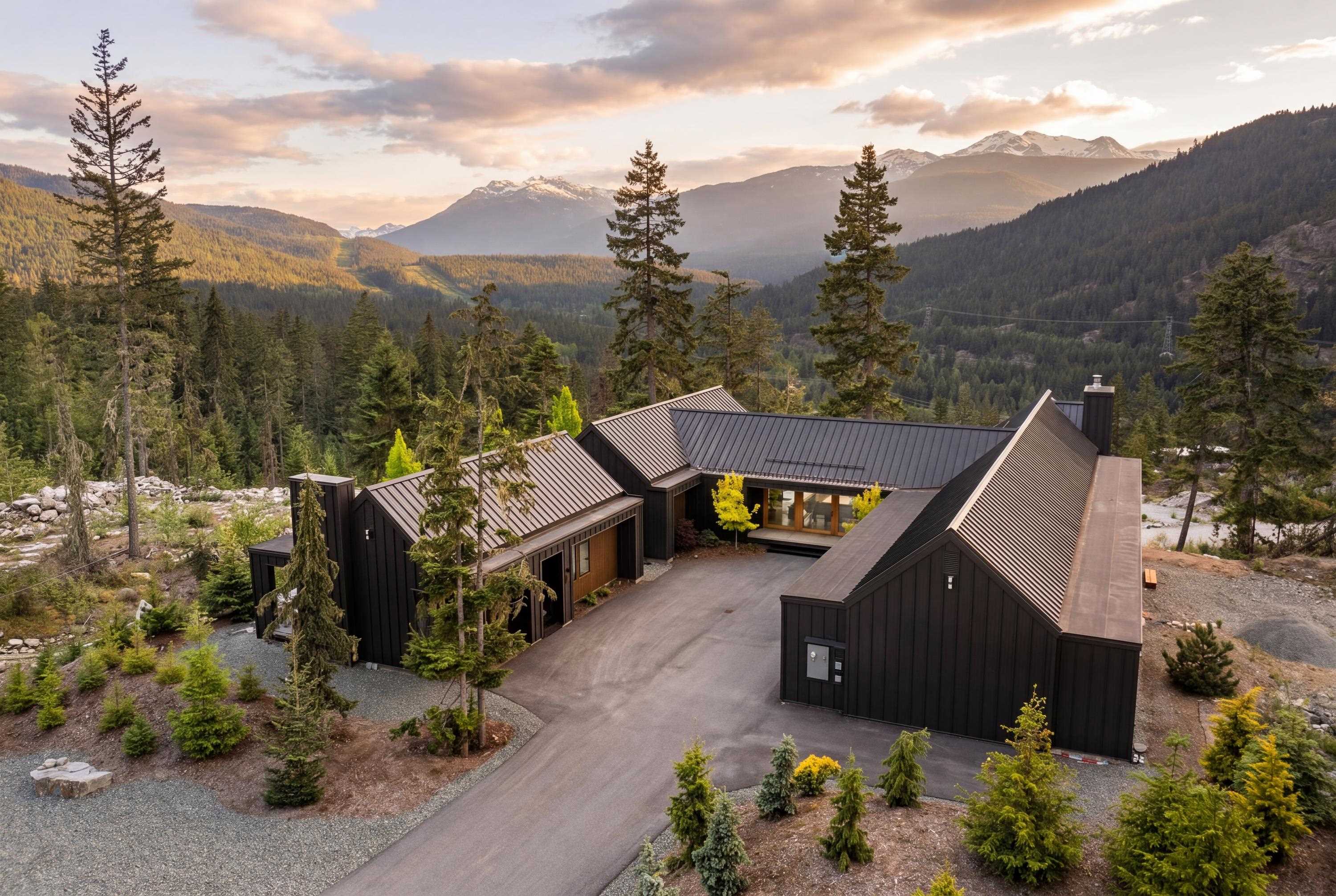 9304 Steller's Way, Whistler, BC, V8E 1M1