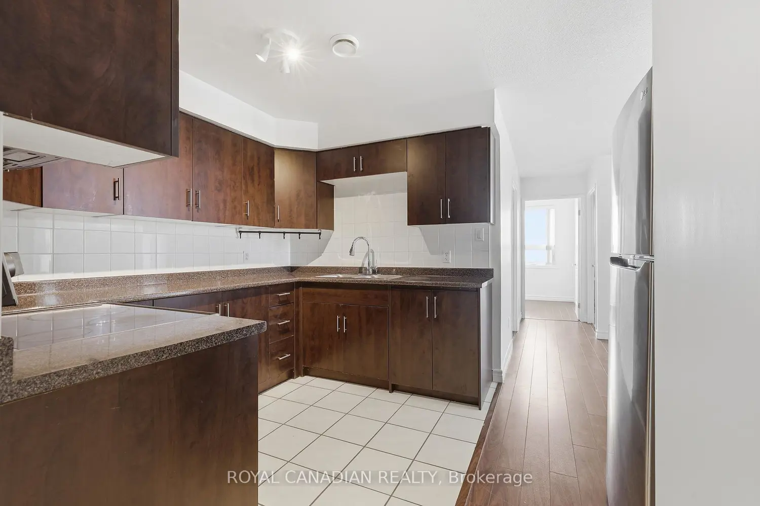 Additional image 5 of 7405 Goreway Drive 619