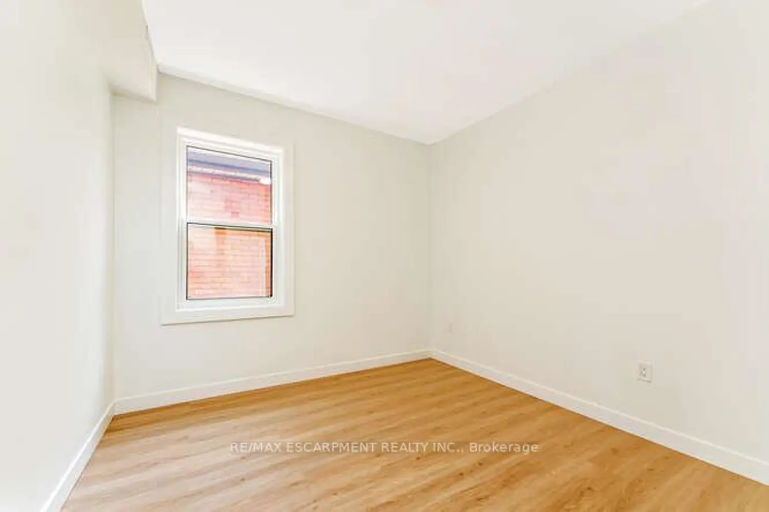 Additional image 14 of 127 Victoria Avenue