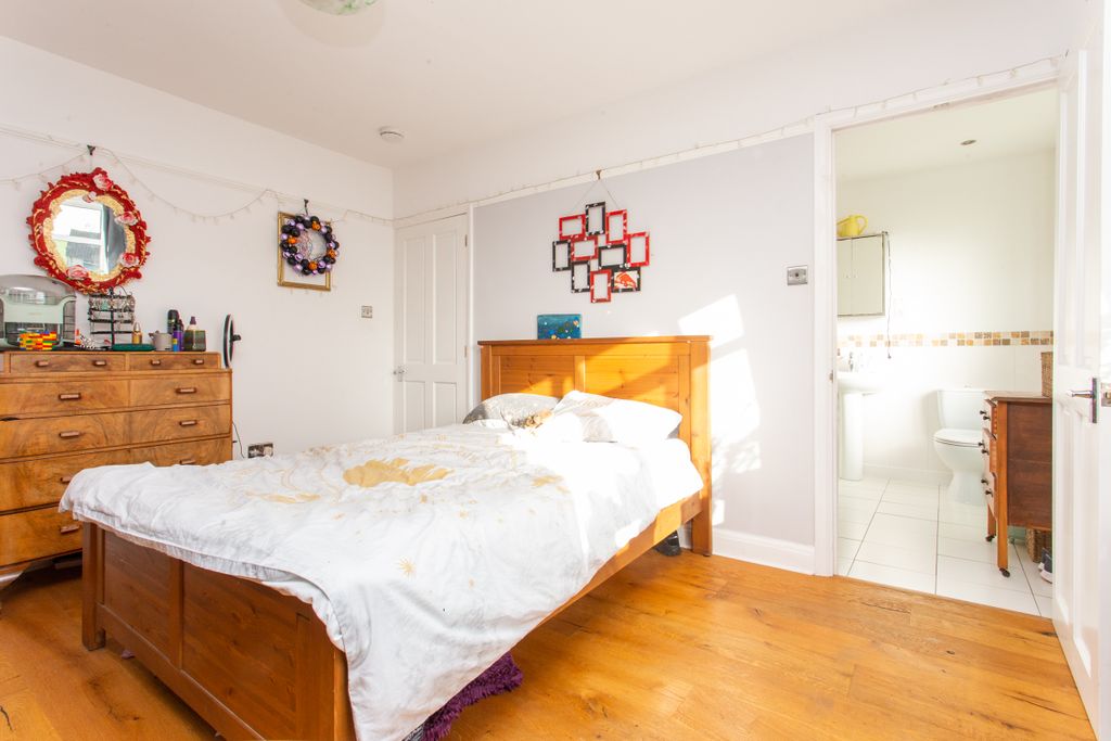 Additional image 7 of 6 bed semi-detached house for saleMilton Close, Canterbury, Kent CT1