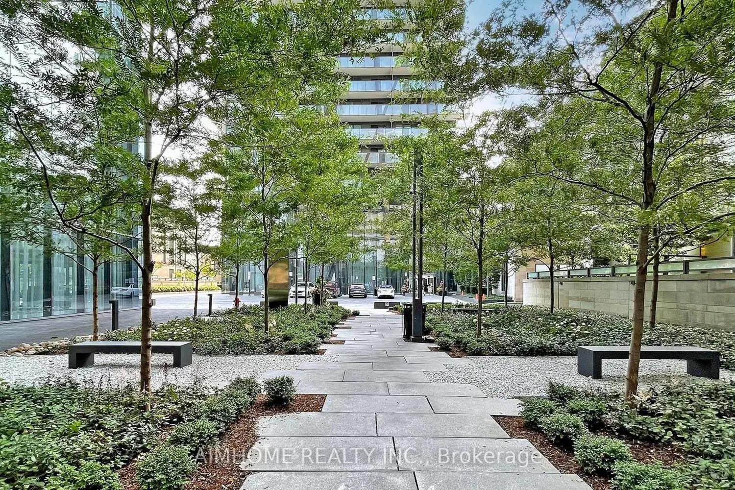 Additional image 2 of 1080 Bay Street 1506