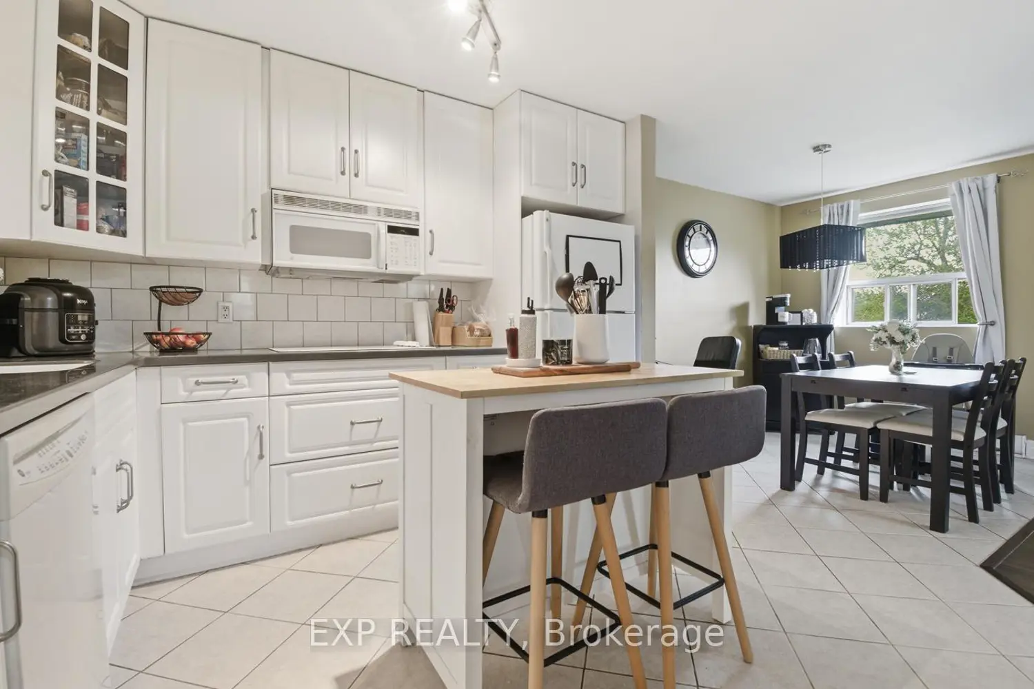 Additional image 6 of 78 Welland Street 303
