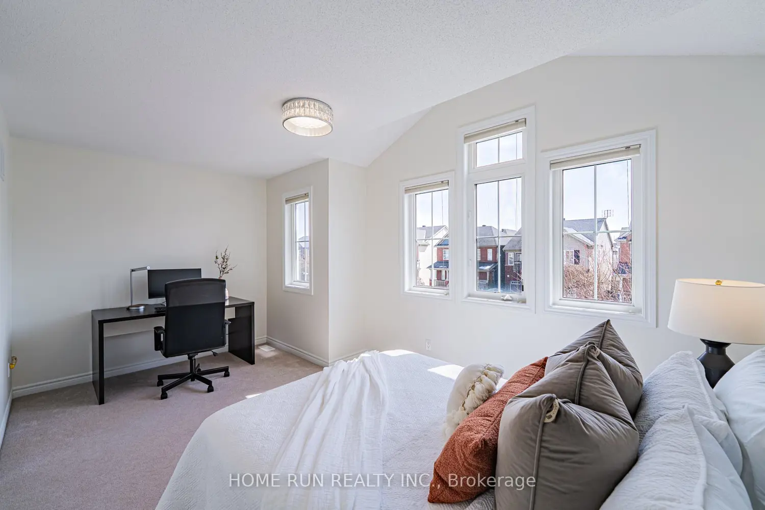 Additional image 11 of 572 Dundonald Drive