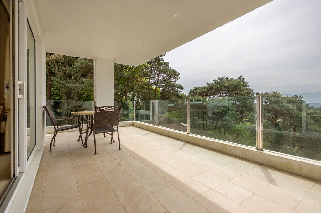 Additional image 9 of 3 bed flat for saleLilliput Road, Poole, Dorset BH14