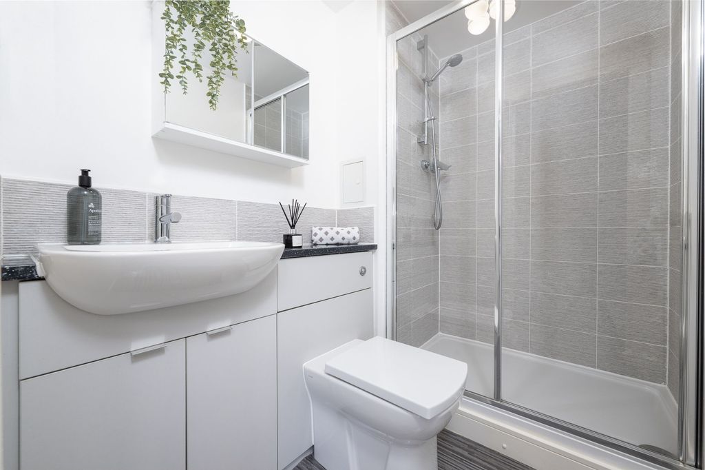 Additional image 8 of 2 bed flat for saleEldon Street, Greenock PA16