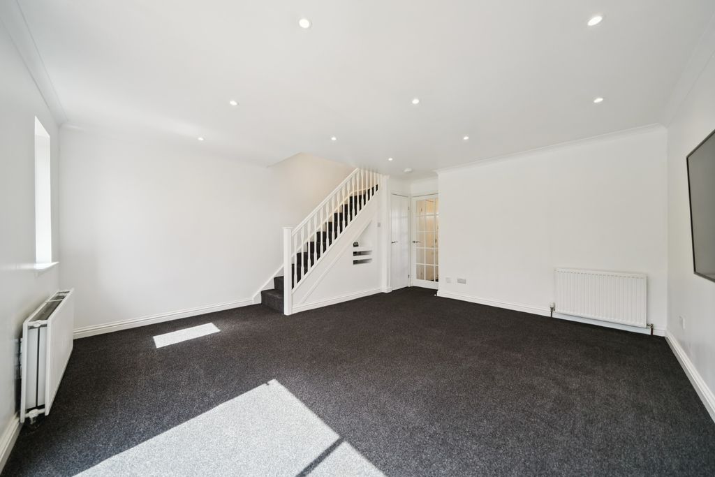 Additional image 3 of 3 bed semi-detached house to rentGlendoick Place, Newton Mearns, Glasgow G77