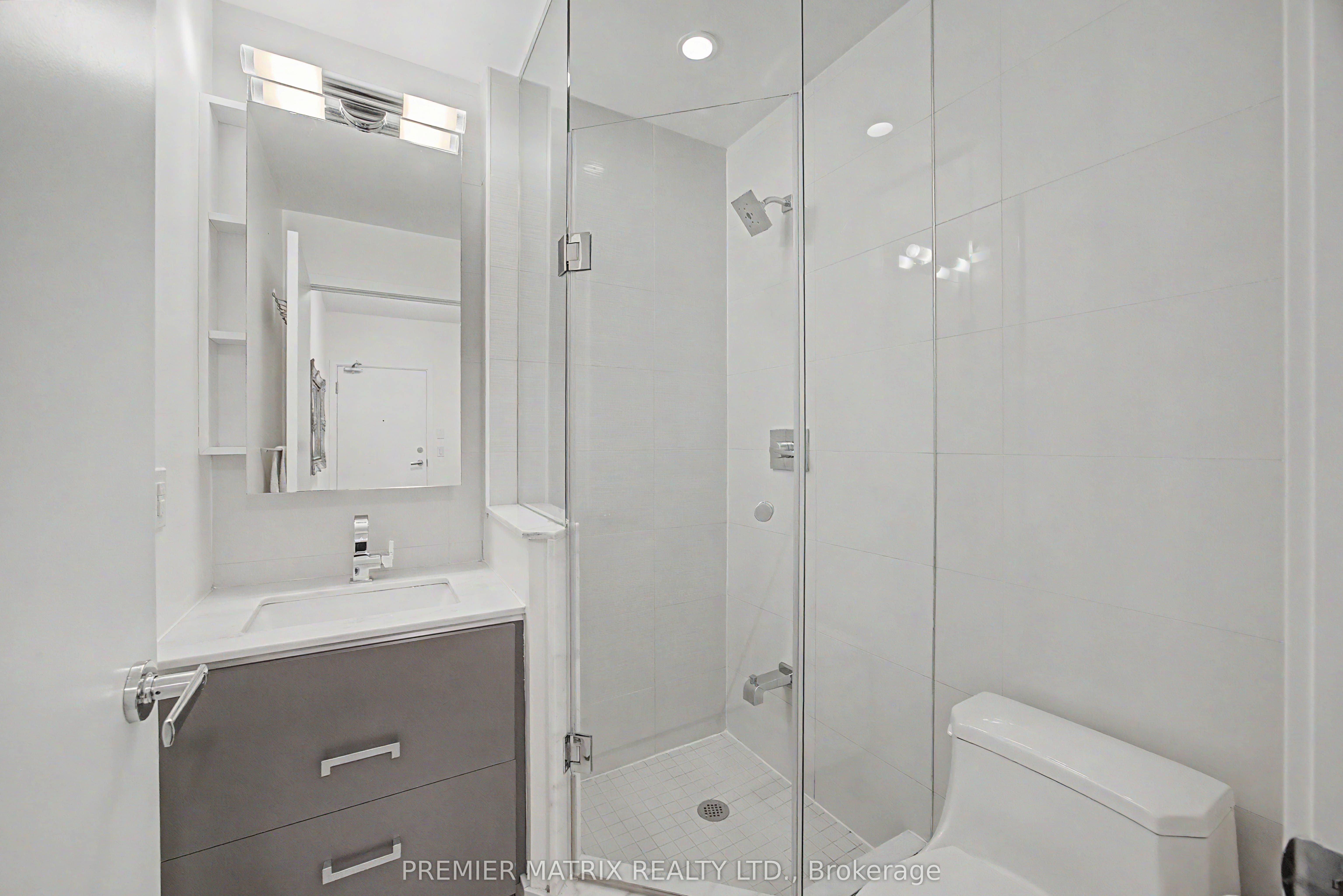 Additional image 3 of 930-1830 Bloor Street W, Toronto, ON, M6P 3K6