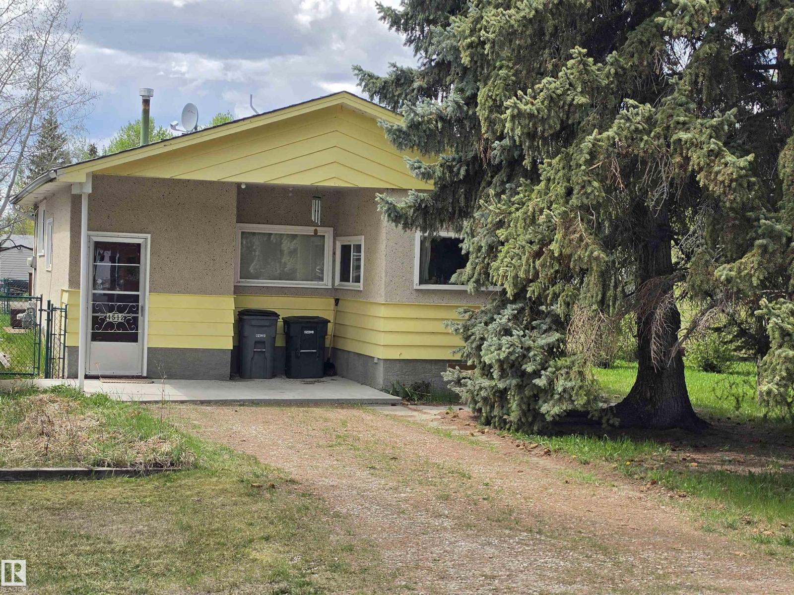 4512 45 Avenue, Rural Lac Ste. Anne County, AB, T0E0A0
