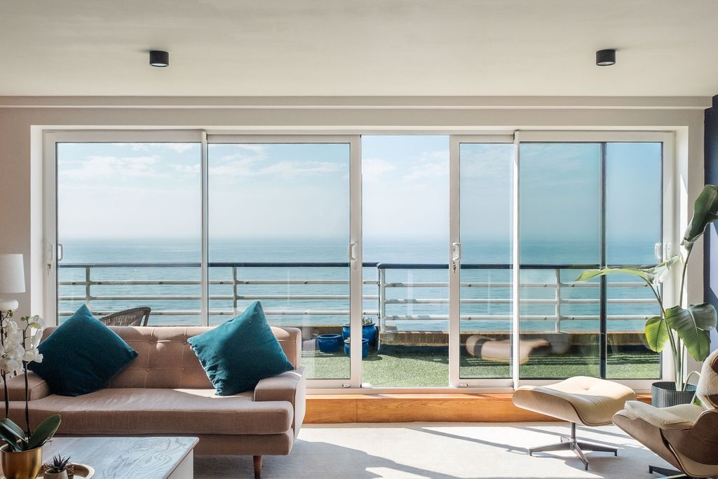 3 bed flat for saleThe Penthouse, Sandgate, Kent CT20