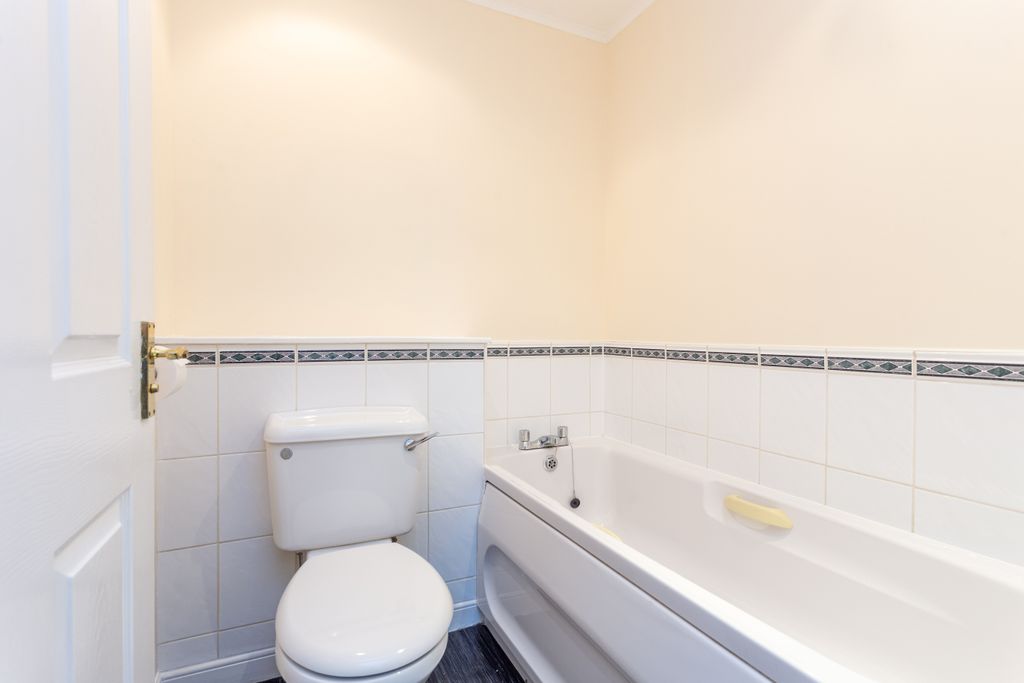 Additional image 8 of 2 bed flat to rentLindsay Gardens, Bathgate EH48