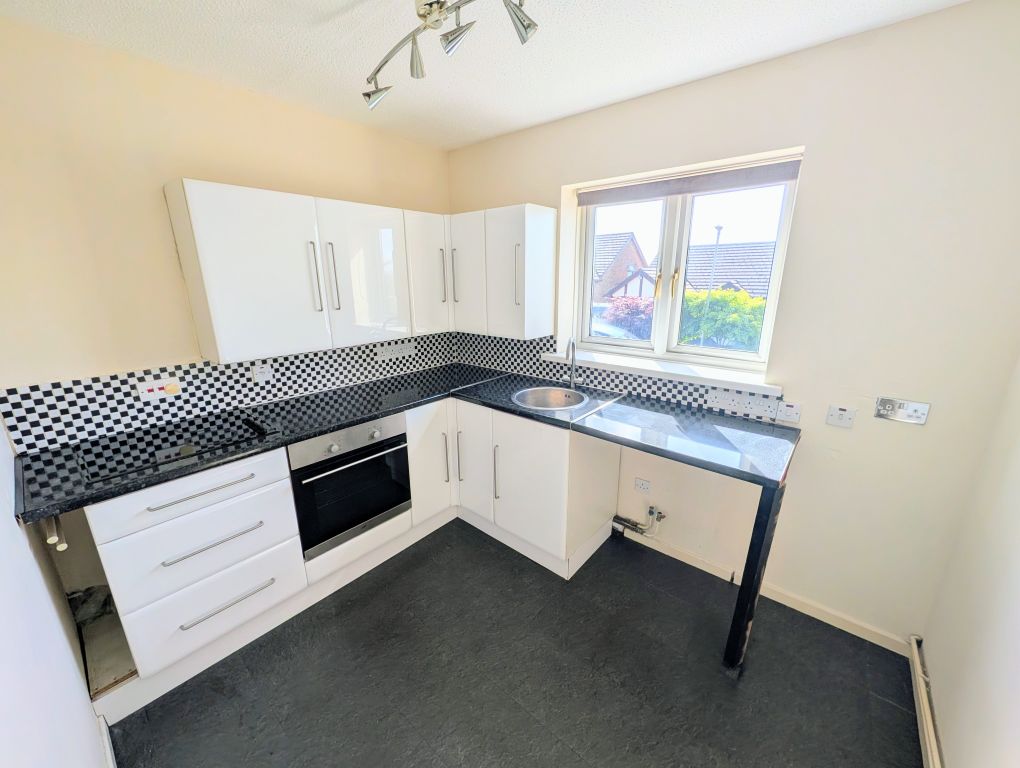 Additional image 2 of 2 bed flat to rentCotswold Close, Newport NP19