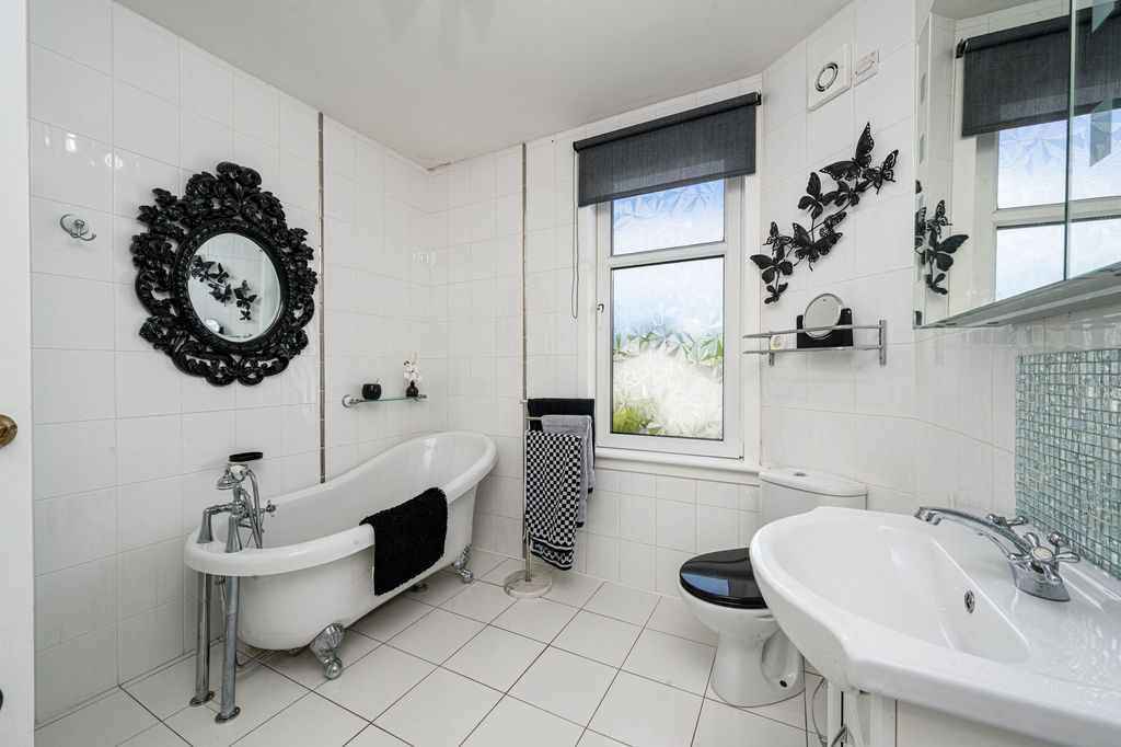 Additional image 10 of 5 bed detached house for saleHarestane Road, Dundee DD3