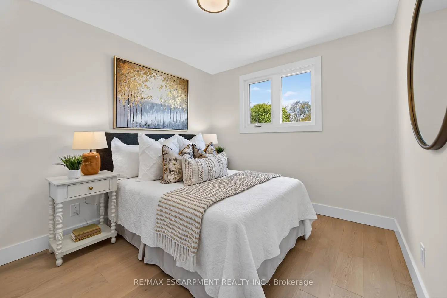Additional image 9 of 257 Queen Victoria Drive